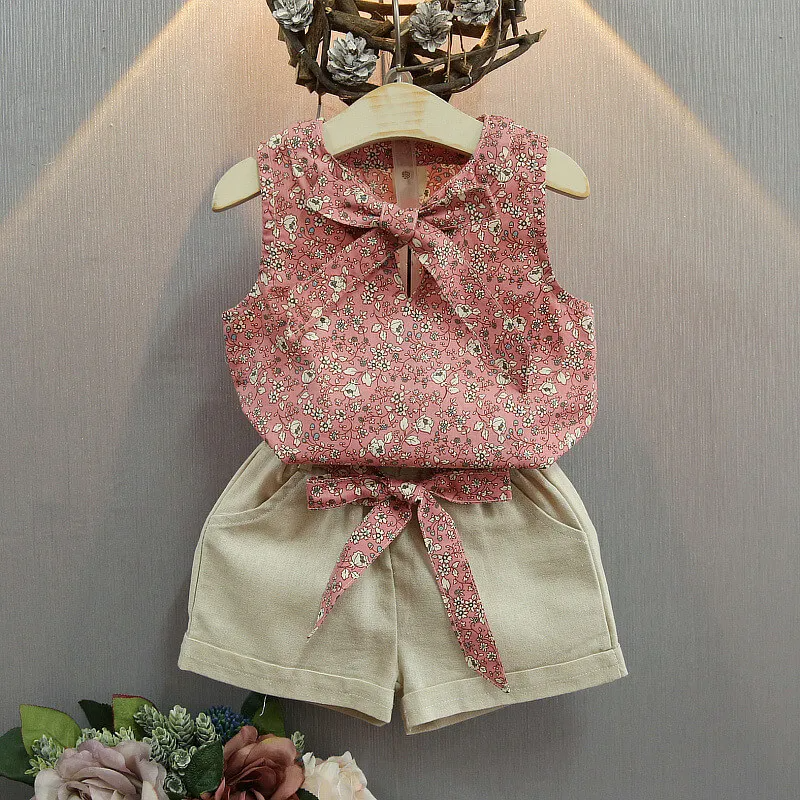 Girls Fashion Floral Sleeveless Tops And Shorts Set