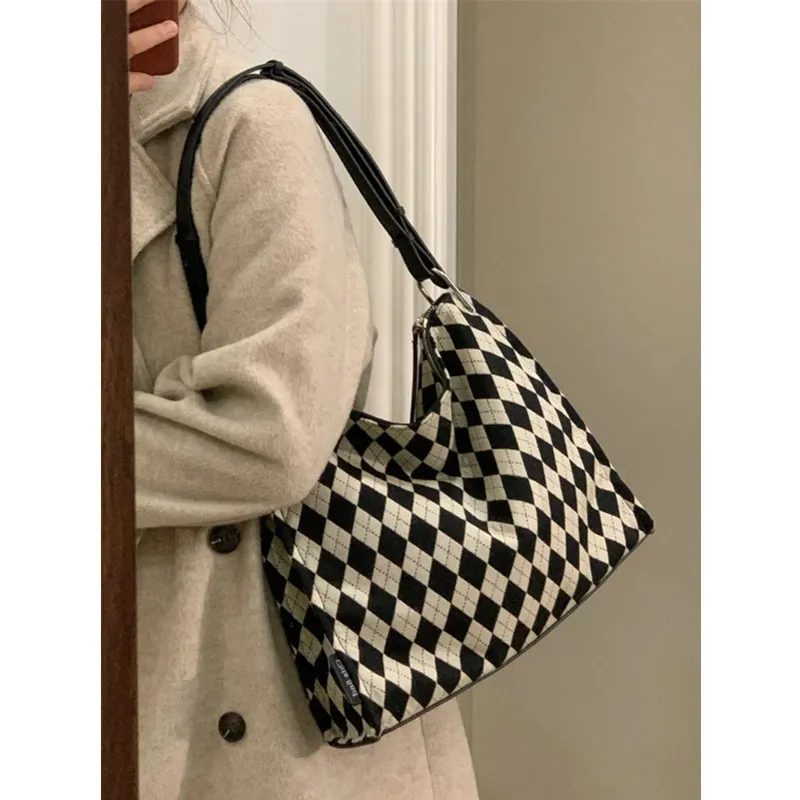 Casual Rhombus Black White Plaid Large Capacity Shoulder Bag