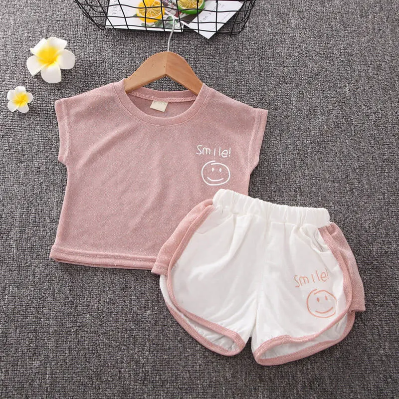 Girls Smiley Face Pattern Letter Printed T-Shirt And Shorts Set