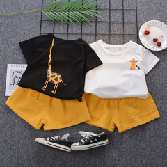 Kids Fashion Giraffe Pattern T-Shirt And Shorts Set