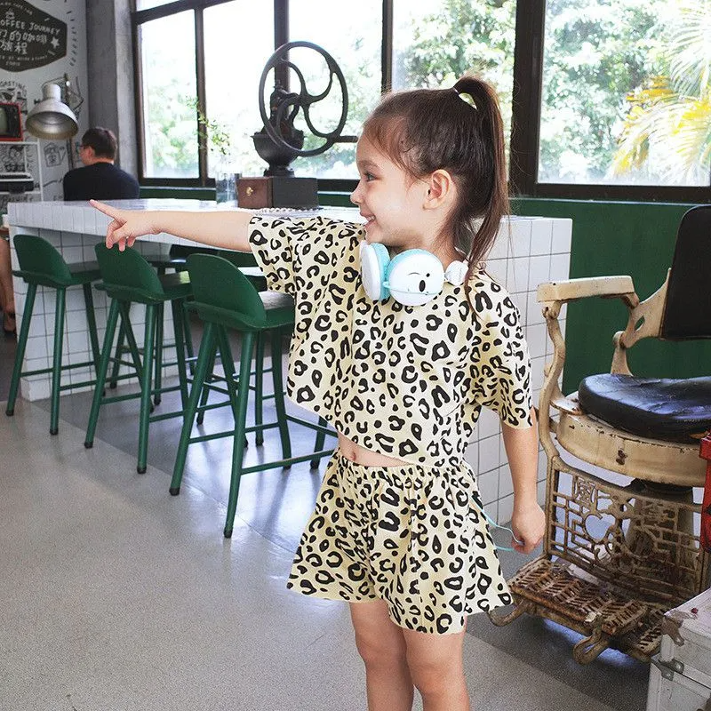 2 Pcs Set Girl Fashion Leopard Print Tees And Shorts