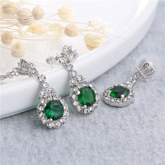 2PCS Fashion Crown Decor Necklace And Earrings Set