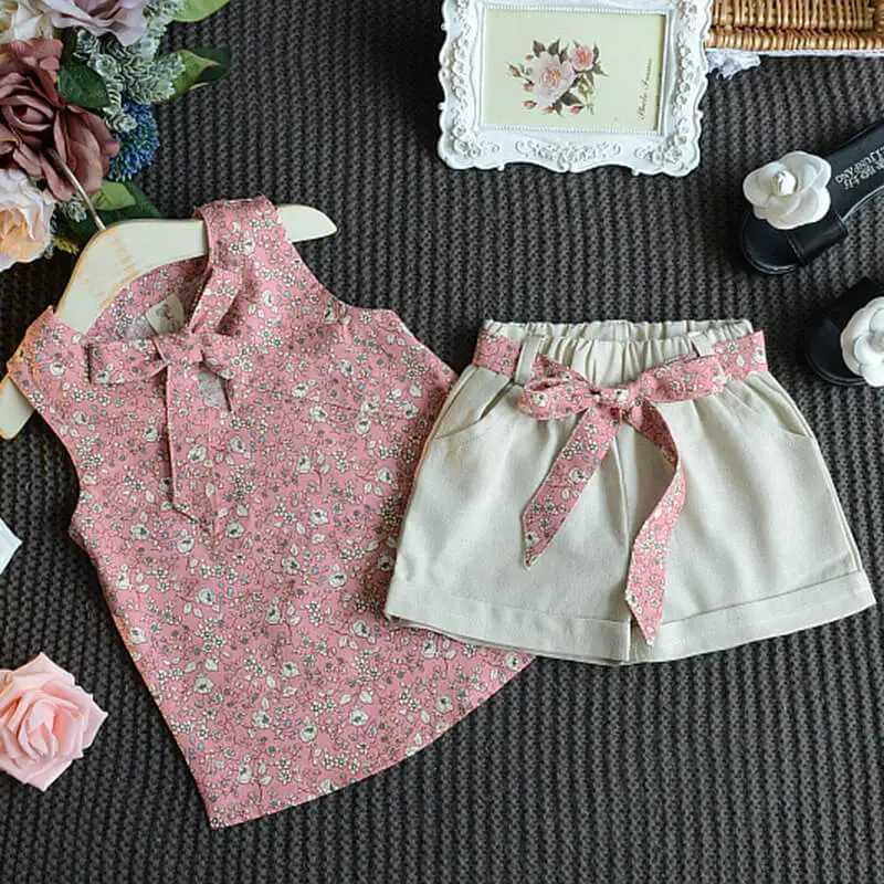 Girls Fashion Floral Sleeveless Tops And Shorts Set