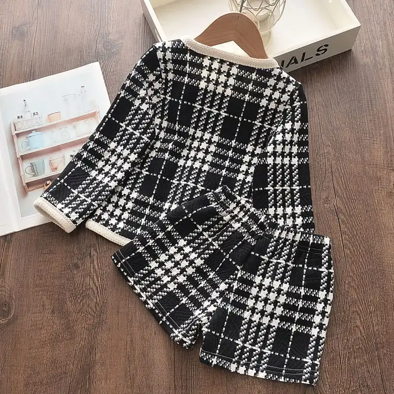 Girls Fashion Single-Breasted Design Plaid Coat And Shorts Set