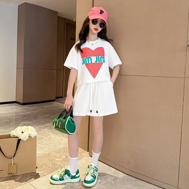 Children Kids Youth Fashion Girls Round Neck Short Sleeve Heart Print T-Shirt And Shorts Two-Piece Set