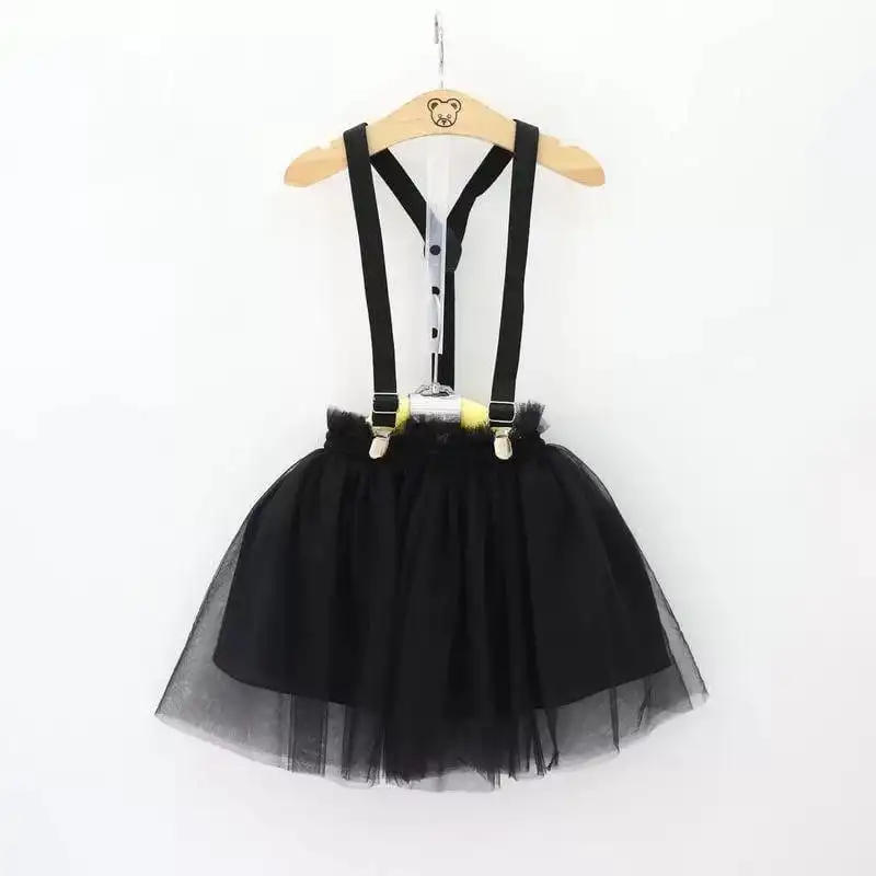 Girls Fashion Sleeveless Letter Portrait Printed T-Shirt And Suspender Skirt Set