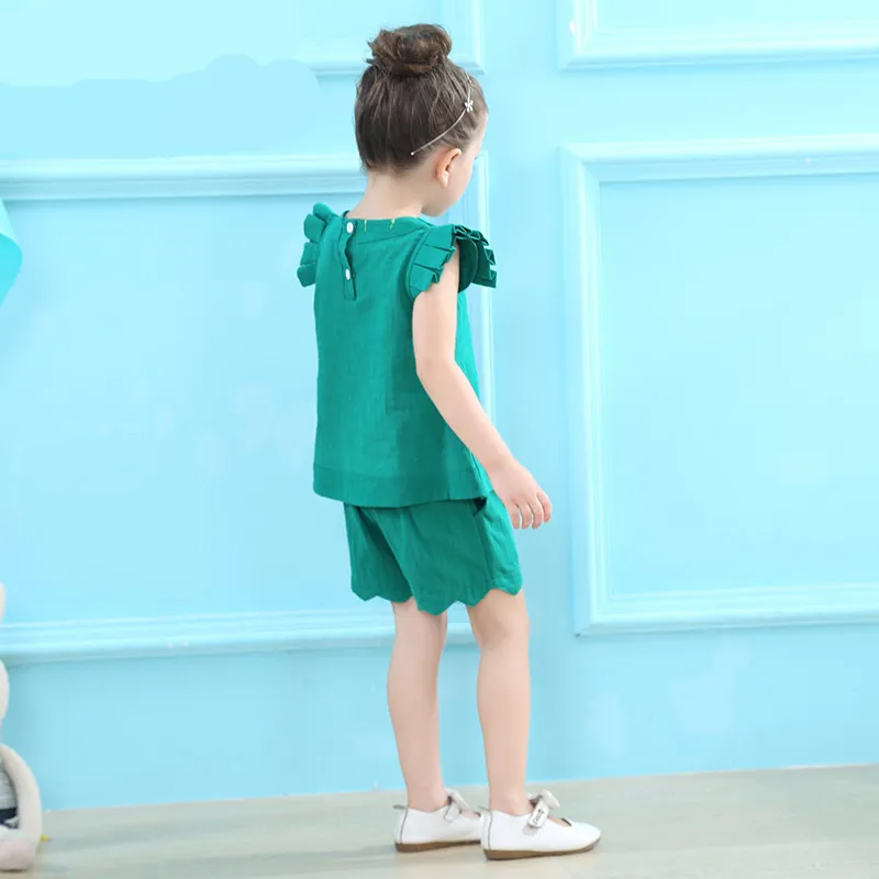 Girls Fashion Solid Color Sleeveless Ruffled Tops And Shorts Set