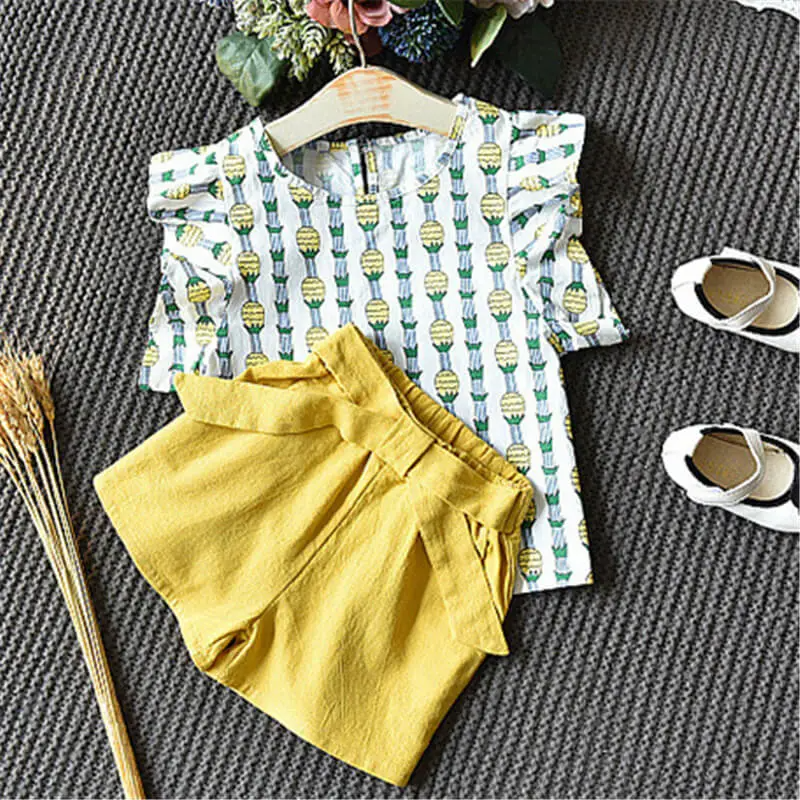 Girls Fashion Pineapple Print Sleeveless Ruffled Tops And Shorts Set